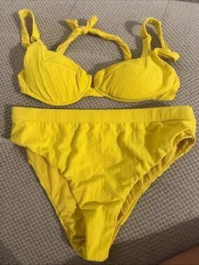 Bright Yellow Ribbed Underwire Bikini Set - Women Swim